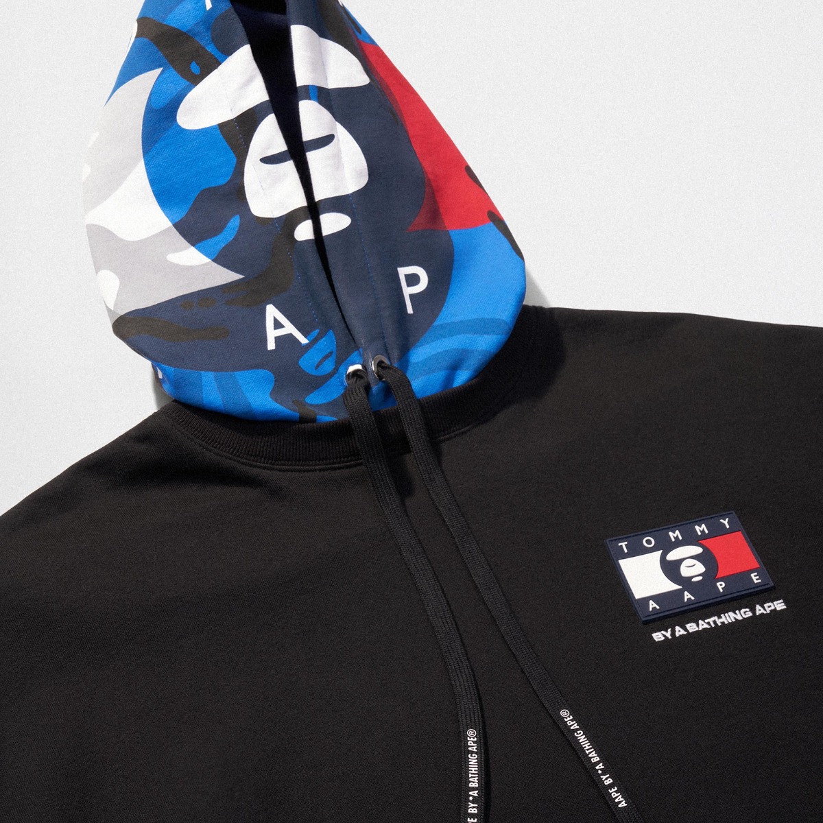 <div style="text-align: left">TOMMY JEANS x AAPE</div>